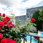 Del Lauro 4*