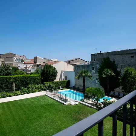 Hotel Del Lauro 4*