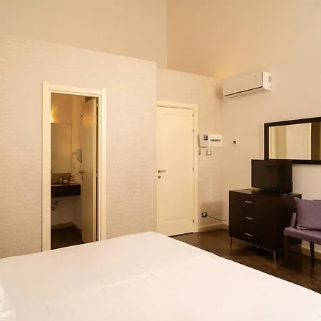 Del Lauro 4*