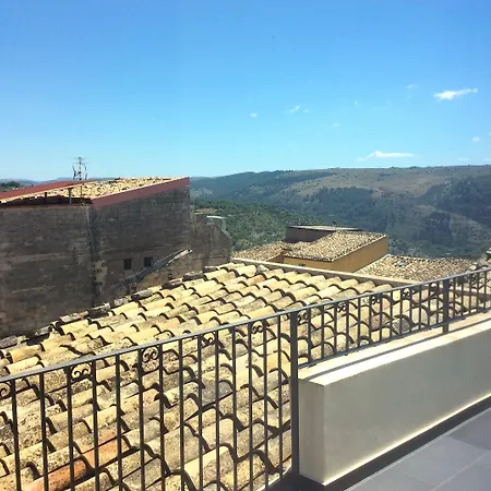 فندق Del Lauro راغوزا