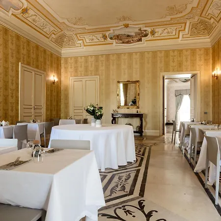 Del Lauro Hotel 4*